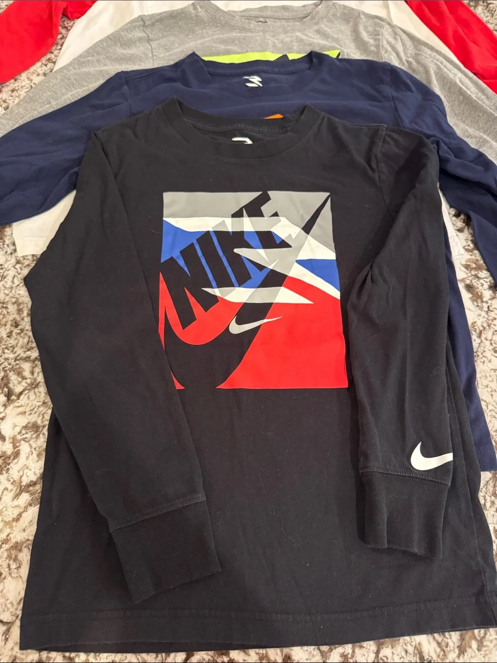 6 Nike Youth Long-Sleeve Graphic Tee Shirts Medium 10-12